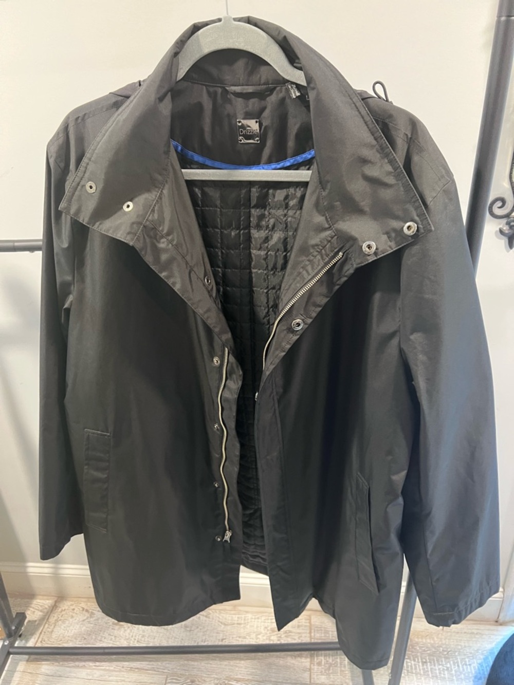 Drizzle Men's Black Water-Resistant Raincoat with Quilted Liner